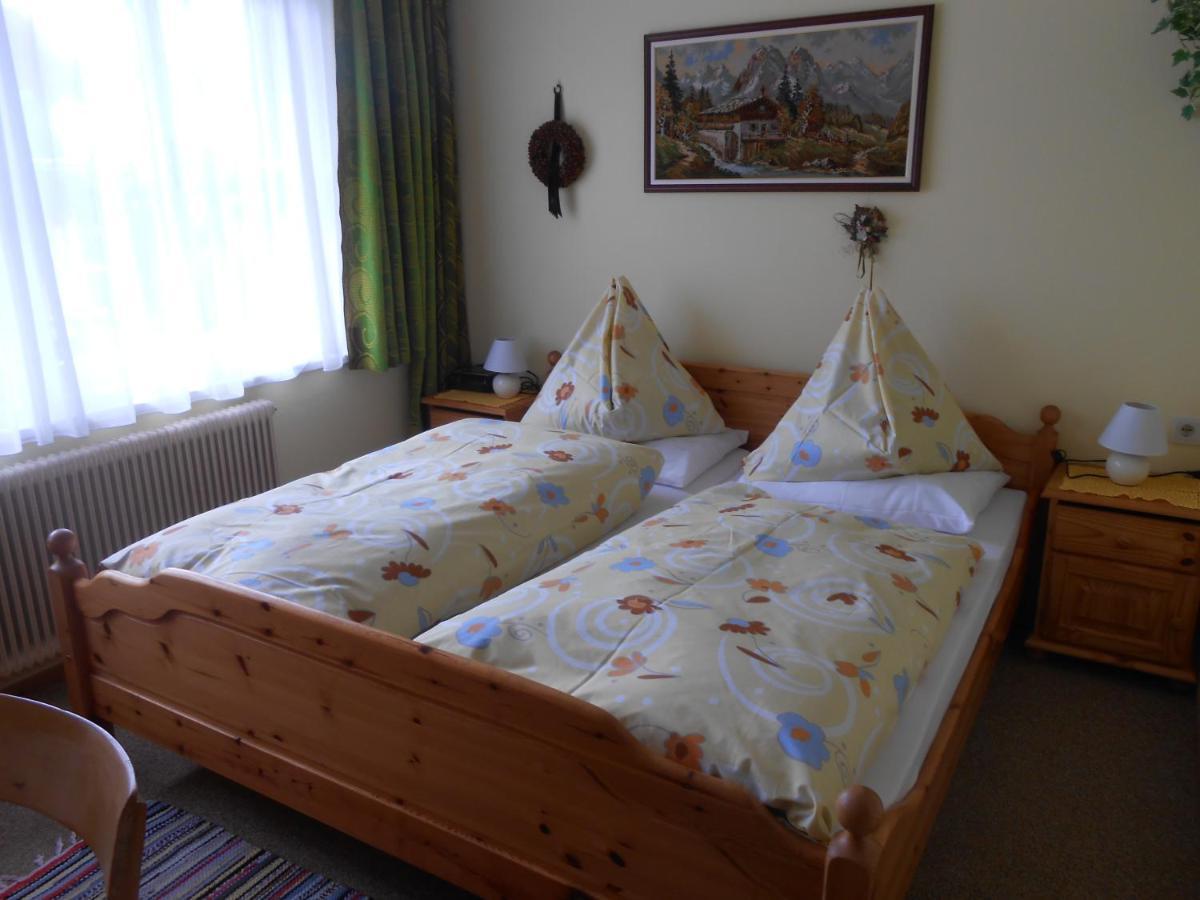 Вилла Gaestehaus Unterlaenger- Lass Die Seele Lachen Айзентраттен Номер фото